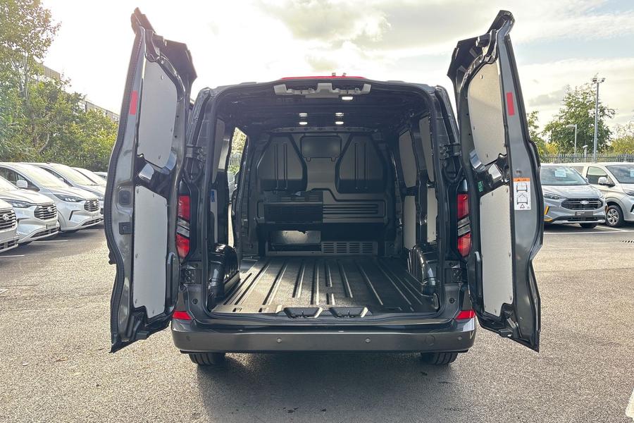 Ford TRANSIT CUSTOM Photo autoimg-0d5eb81ea3dc6cabe406f192559393bdd53f8b5e.jpg