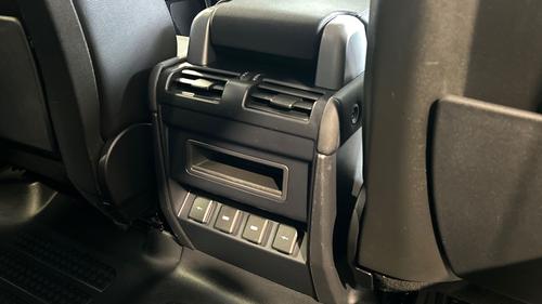 Land Rover Defender Photo autoimg-0d639917ac37b49a53d4ce38c2cad7e6b83d1c26.jpg