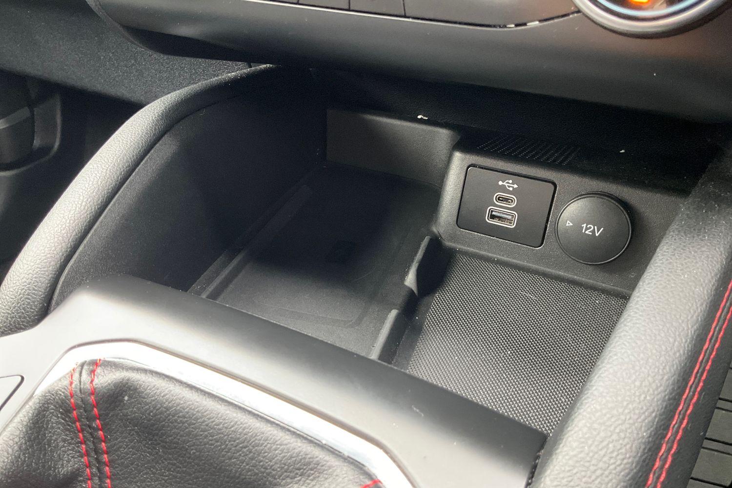 Ford KUGA Photo 29