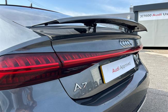 AUDI A7 Photo 32