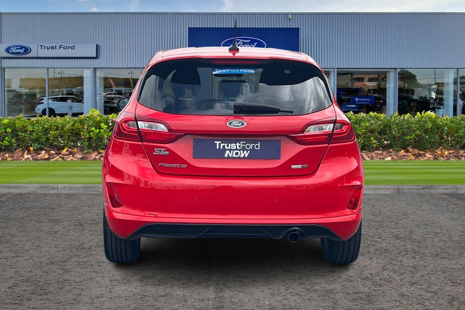 Ford FIESTA Photo 6