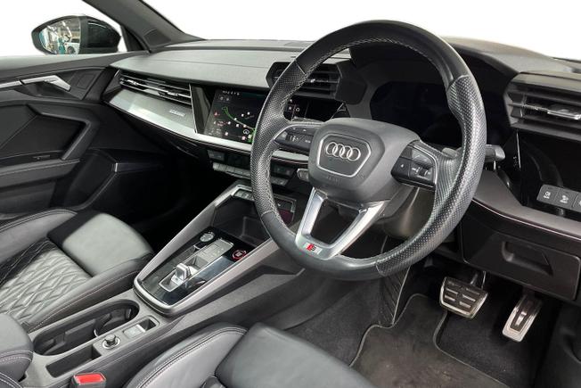 AUDI S3 Photo 6