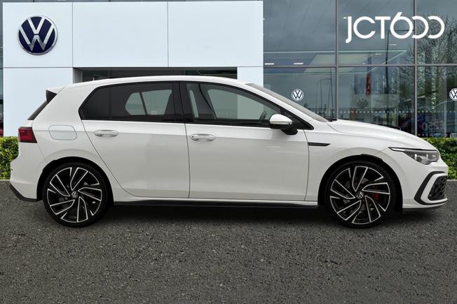 VOLKSWAGEN Golf Photo 4