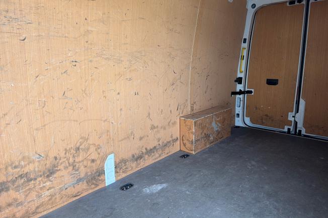 VOLKSWAGEN Crafter Photo 9