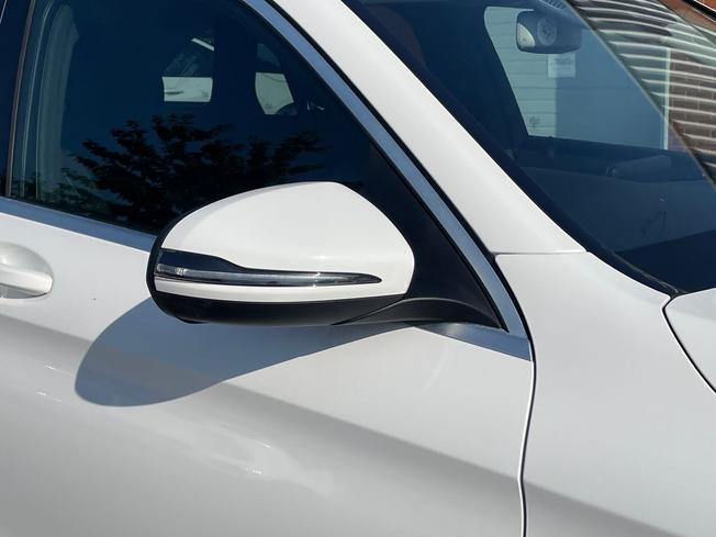 MERCEDES-BENZ Glc Photo 20