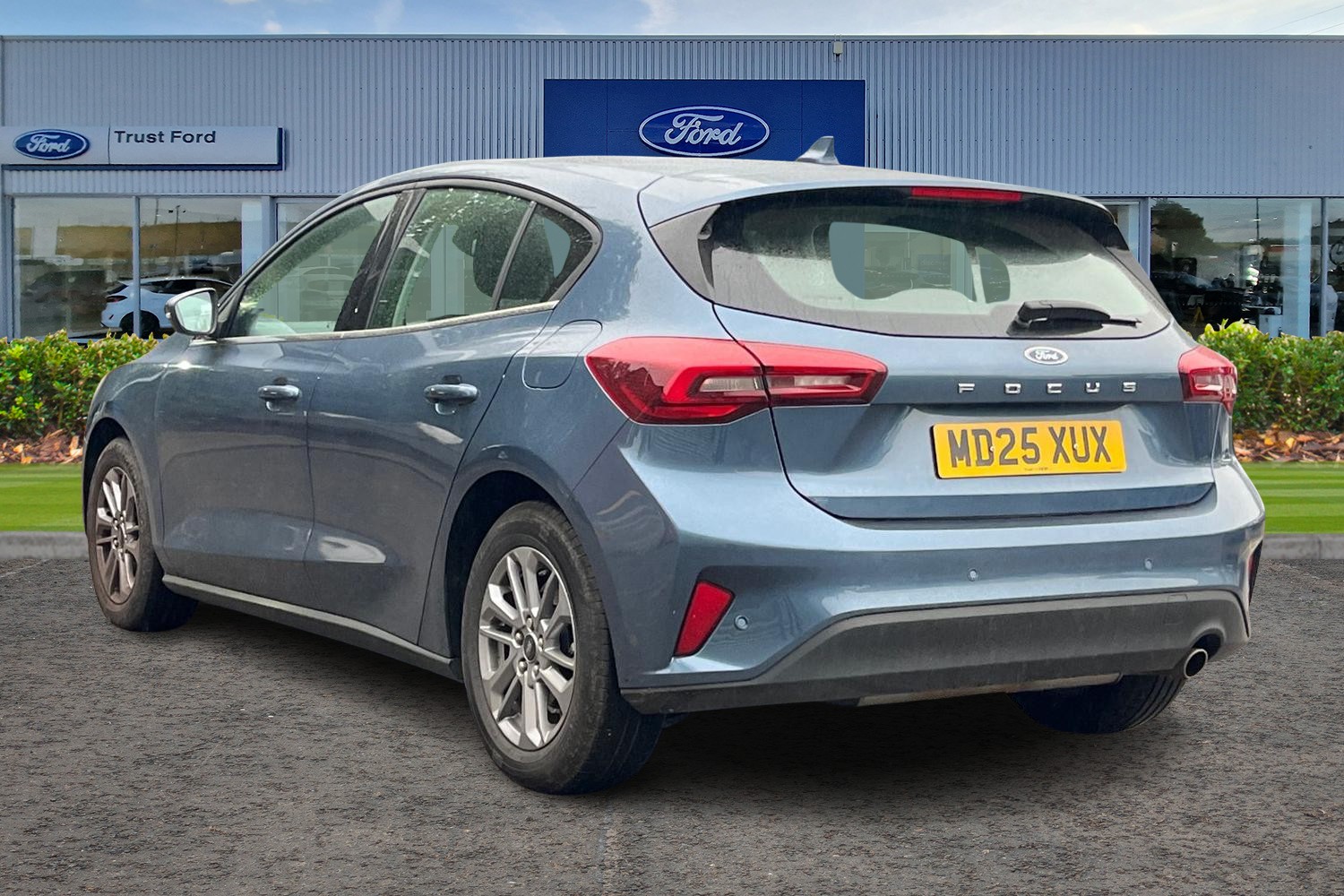 Ford FOCUS Photo 1