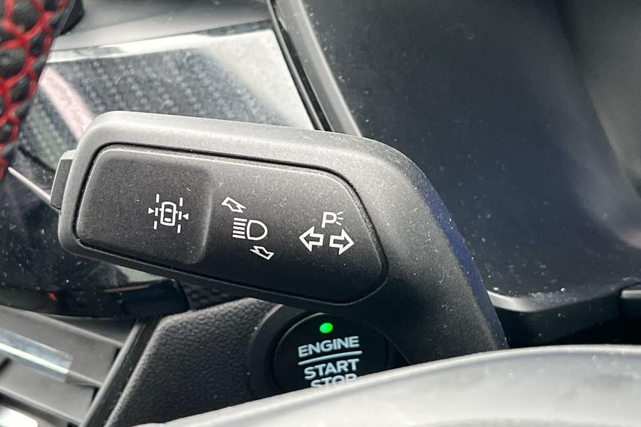 Ford Kuga Photo autoimg-0d7a4feaa7b9268f3e4f8bada739a44909963cff.jpg