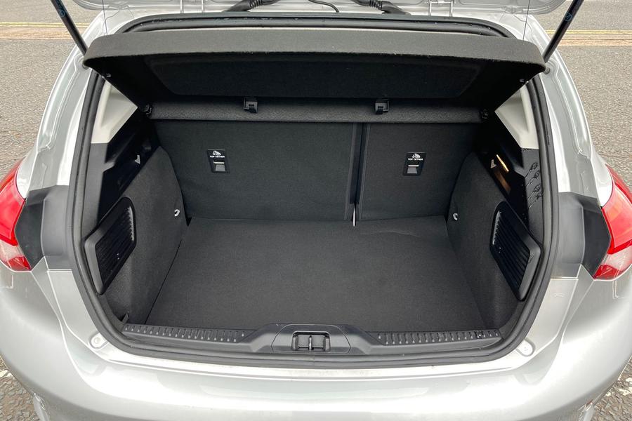 Ford FOCUS Photo autoimg-0d7e6157cf3196d8602e0cf1bf3f4e8e210770c8.jpg