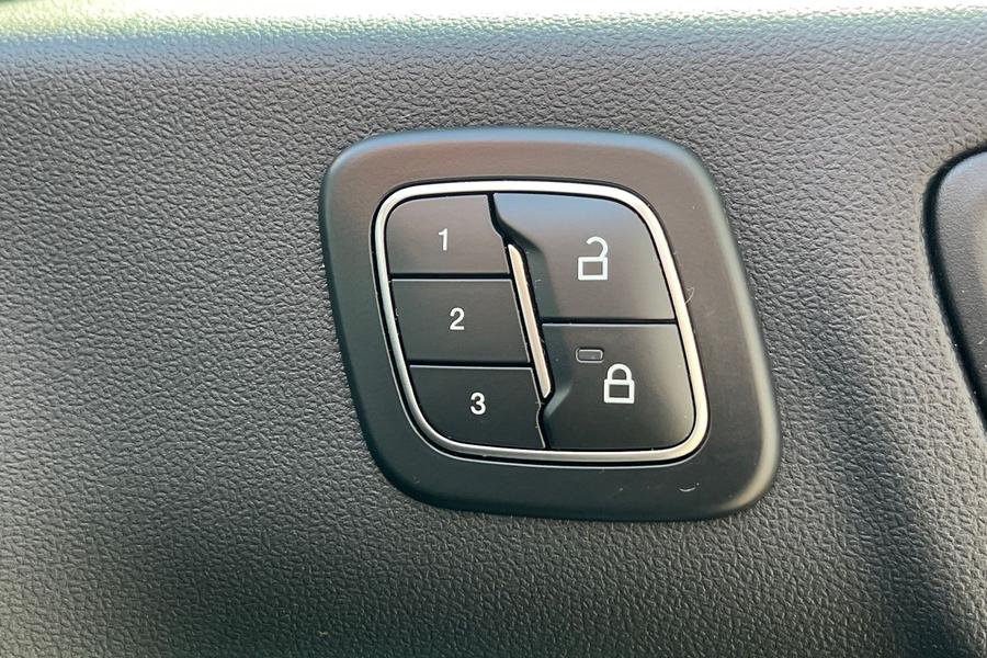 Ford KUGA Photo autoimg-0d7e7d04516a08764858195b541f4c1cf8e7569b.jpg