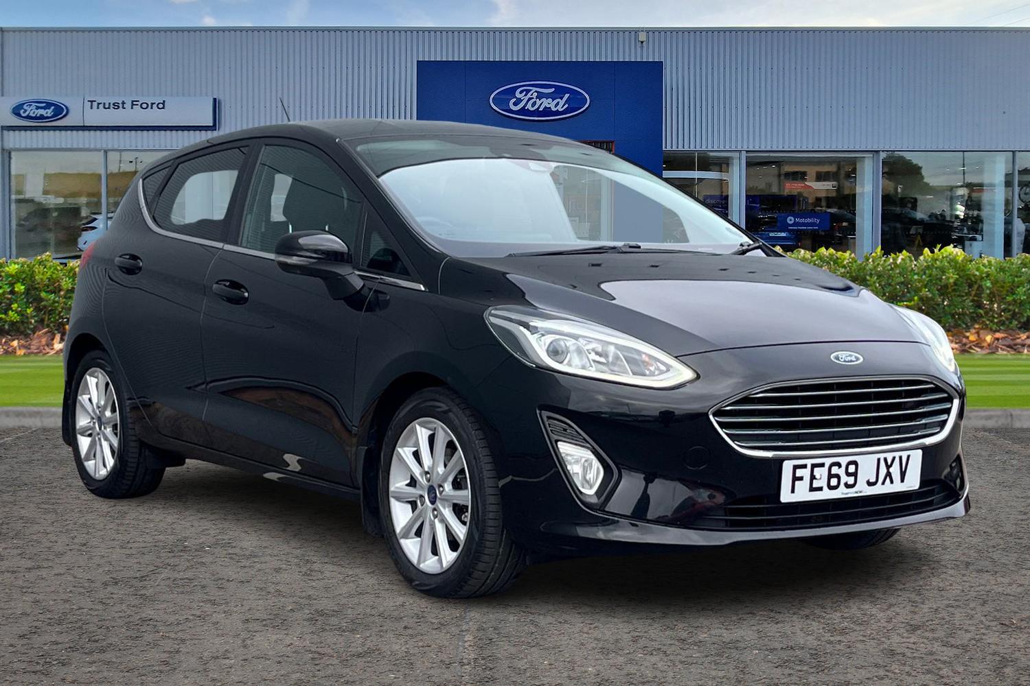 Ford FIESTA Photo 0