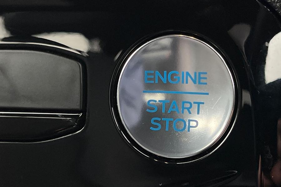 Ford KUGA Photo autoimg-0d7f9c3b4b4b3924602e790852df16ab6a4051b9.jpg