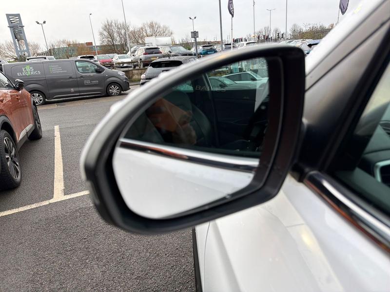 Used Hyundai TUCSON NV19AFZ 25