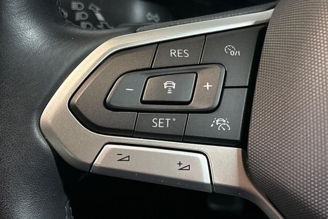 VOLKSWAGEN Polo Photo 16