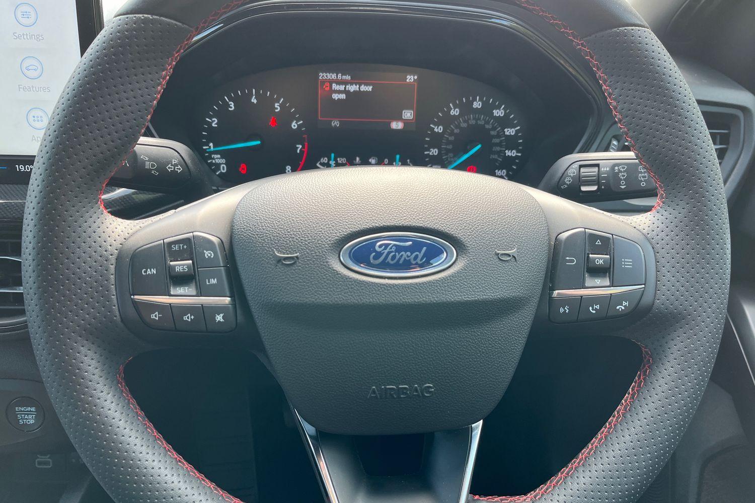 Ford FOCUS Photo 11