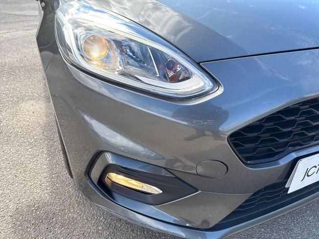 FORD Fiesta Photo 28