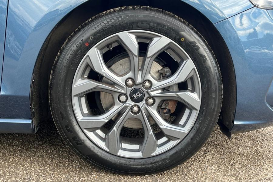Ford Focus Photo autoimg-0d8fa7df086418fe4c4a87f30e45dad4e3301b80.jpg