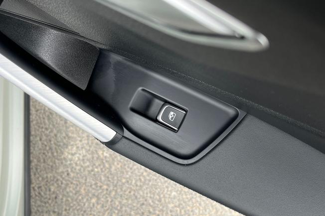 AUDI  SQ2 Photo 49