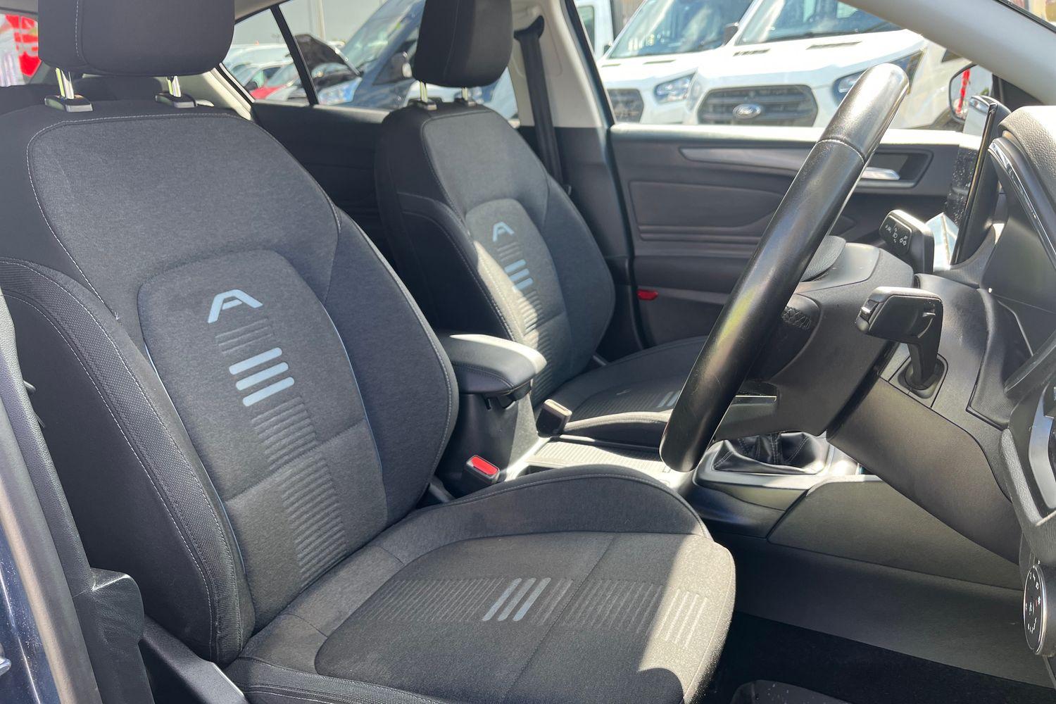 Ford Focus Photo 16
