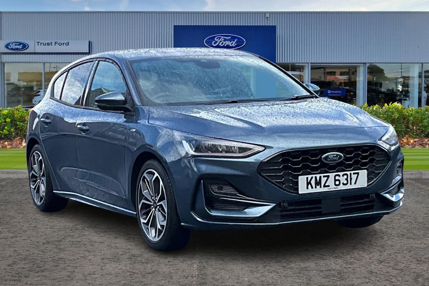 Ford FOCUS Photo 0
