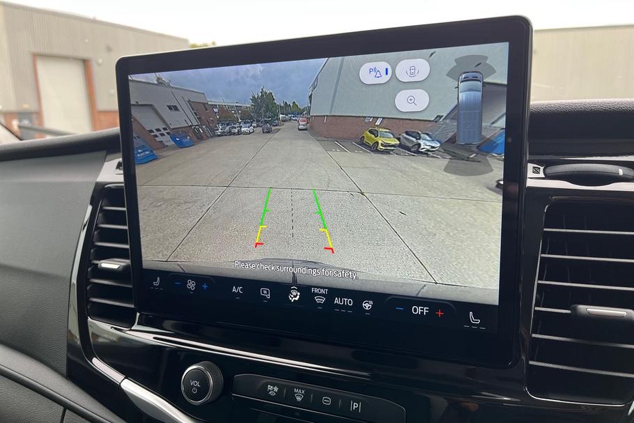 Used Ford E-Transit 16