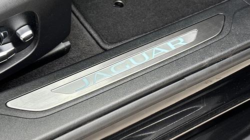 Jaguar XF Photo autoimg-0d95ad84217ab0216674abeb4bada21a46a21aed.jpg