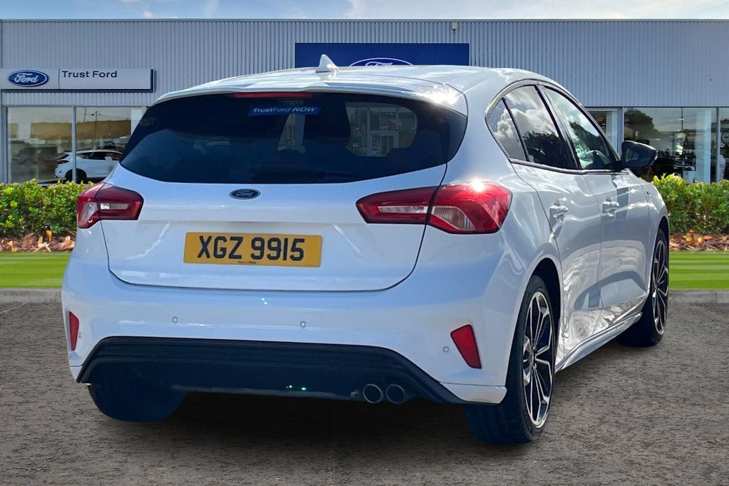 Ford FOCUS Photo 3