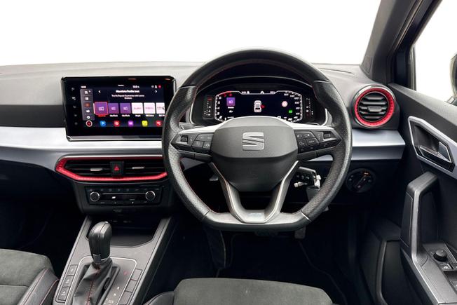 SEAT Ibiza Photo 11