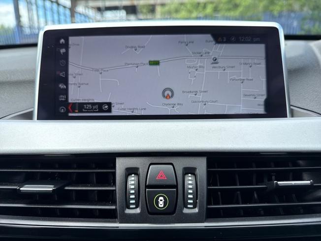 BMW X1 Photo 14