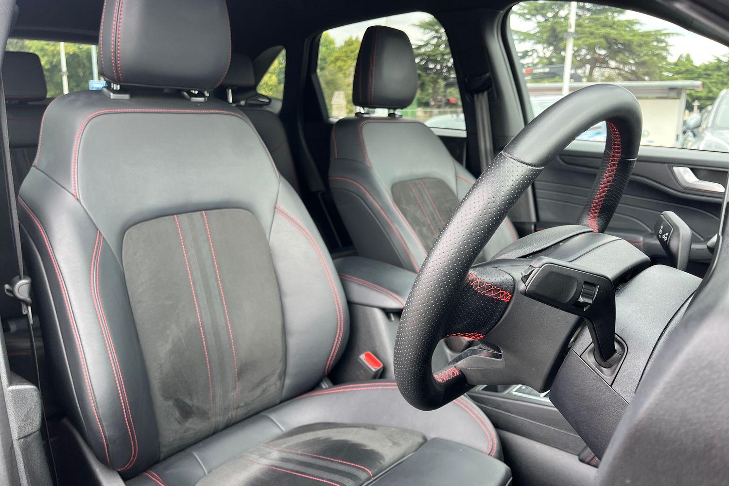 Ford KUGA Photo 16