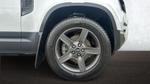 Land Rover Defender Photo 7