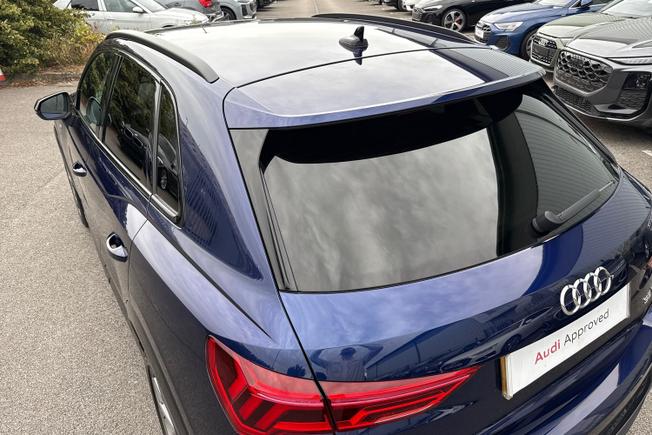 AUDI Q3 Photo 23