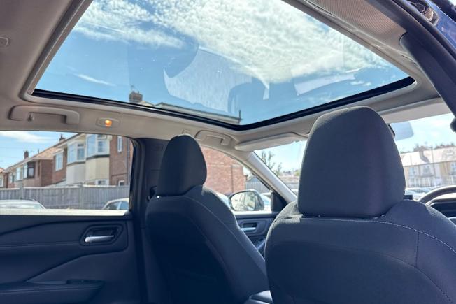 NISSAN Qashqai Photo 28