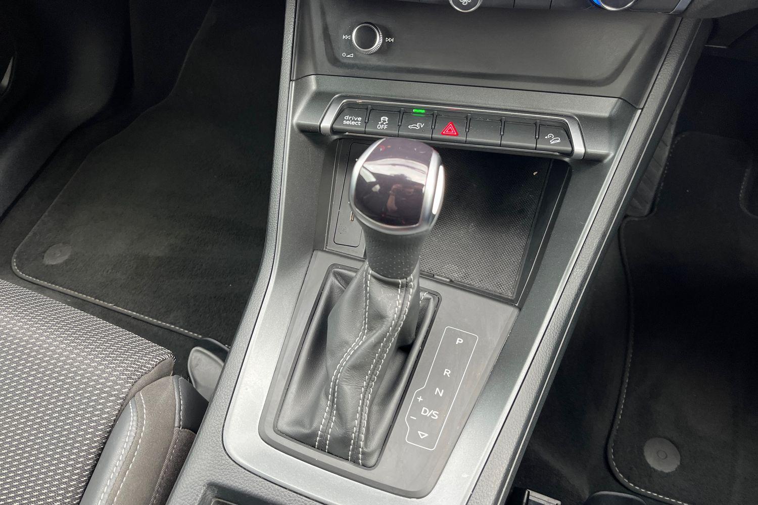 Audi Q3 Photo 31