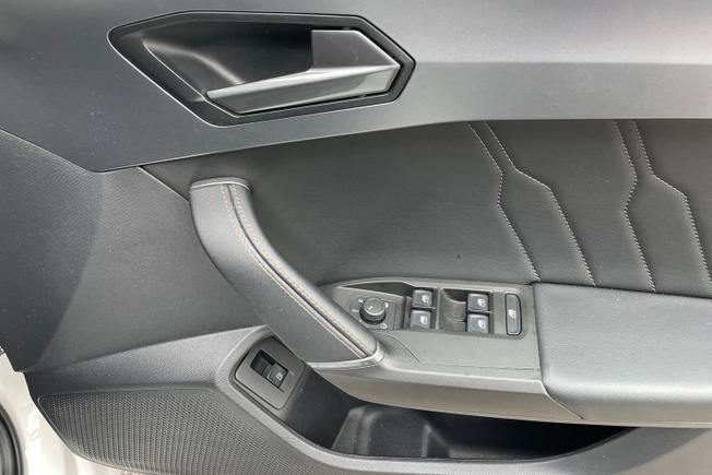 CUPRA Leon Photo 23