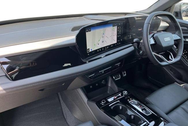 AUDI Q6 E-Tron Photo 2
