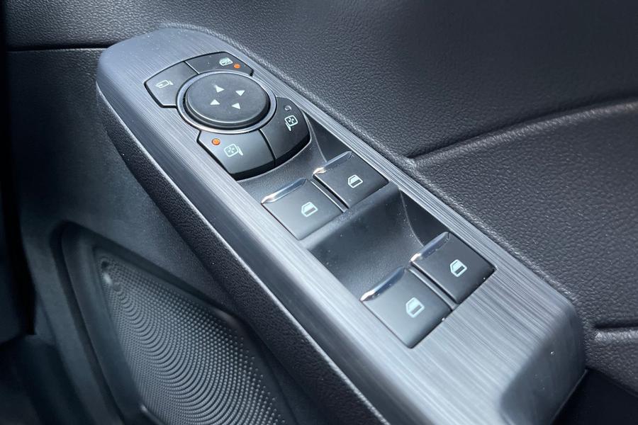 Ford Kuga Photo autoimg-0daa39a697505aee59aa4a6a9564dd75f64064f6.jpg