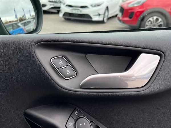 Ford Fiesta Photo autoimg-0dab4636c46edc1d3f9c9253785c8bd523652c73.jpg