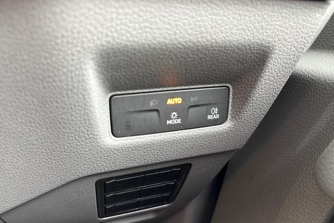VOLKSWAGEN Crafter Photo 24