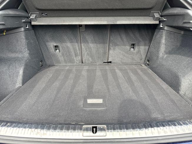 AUDI Q3 Photo 12
