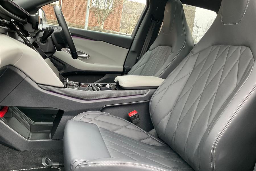 Ford Explorer Photo autoimg-0db0148355fbe698c1047ce5b5436c9aff000c2b.jpg