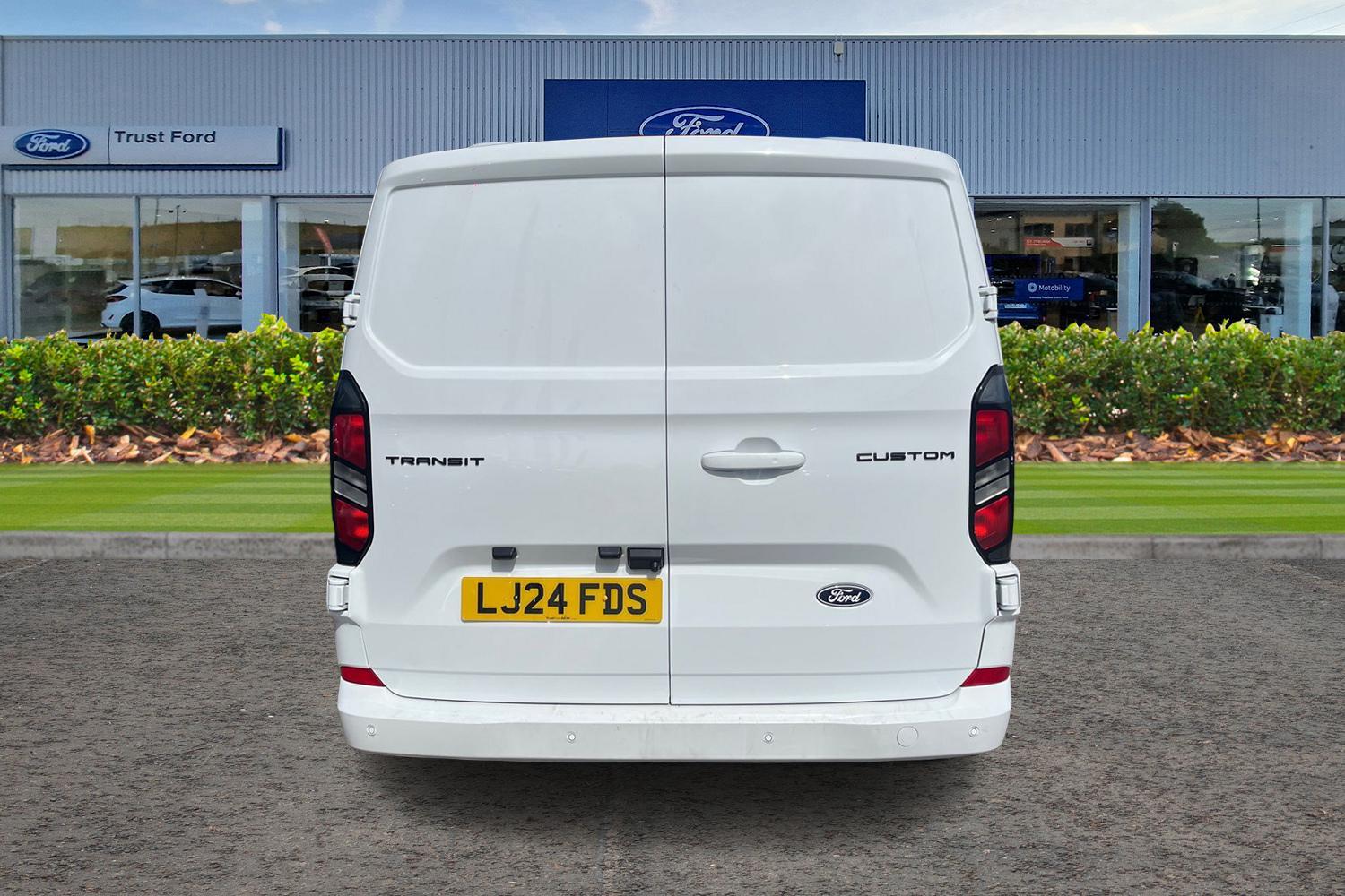 Ford TRANSIT CUSTOM Photo 10
