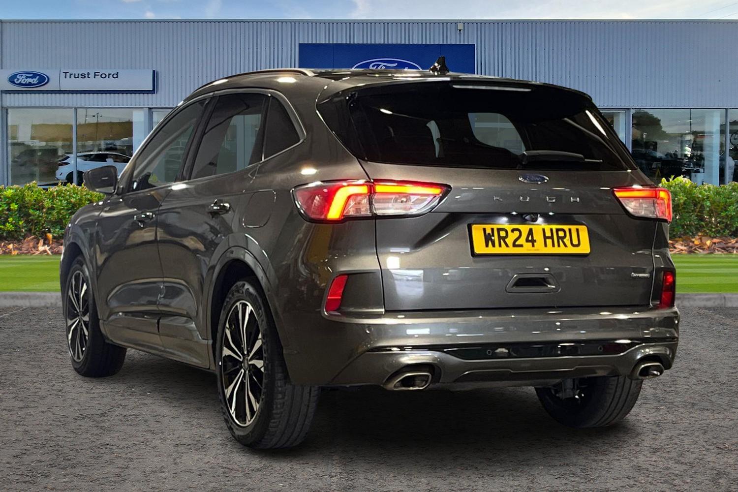 Ford KUGA Photo 1