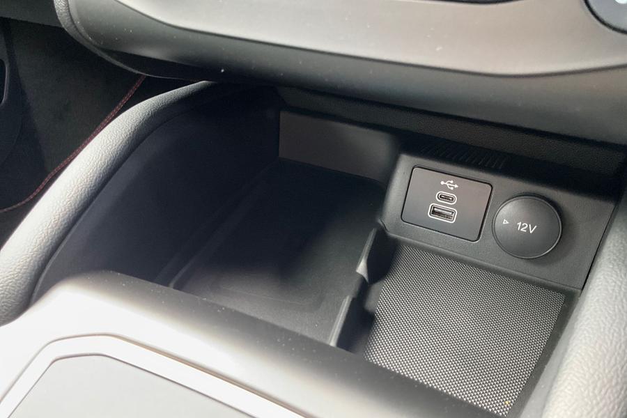 Ford Focus Photo autoimg-0db694316b64f41160fc418d8668b5eb0968380a.jpg