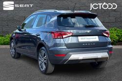 SEAT Arona Photo 3