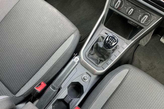 VOLKSWAGEN Polo Photo 22