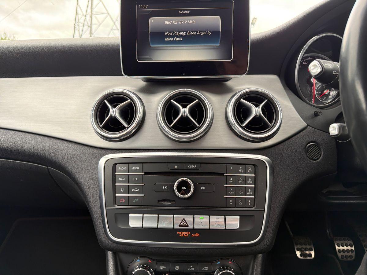 Mercedes-Benz CLA Photo autoimg-0dbfc560b753c5c97b550a677cd3620e8cb3630e.jpg