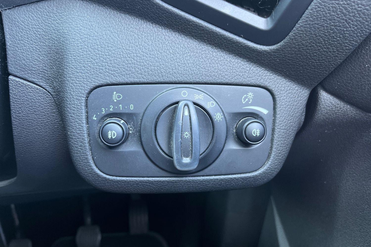 Ford GRAND C-MAX Photo 28