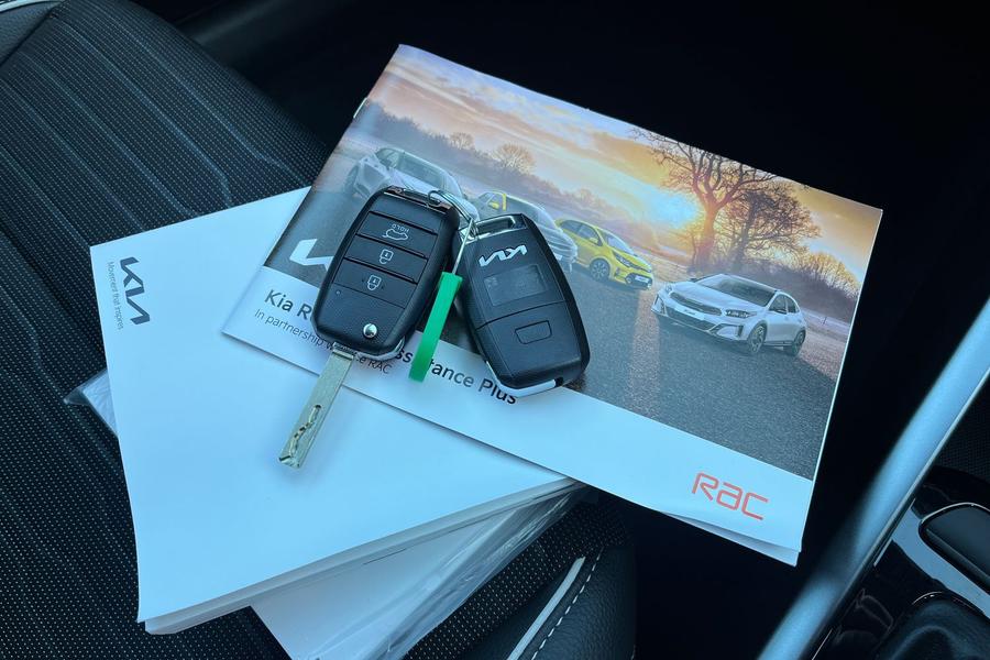 Kia STONIC Photo autoimg-0dc00e106bf9e8e0609c895a5ca4e174d8dd144d.jpg