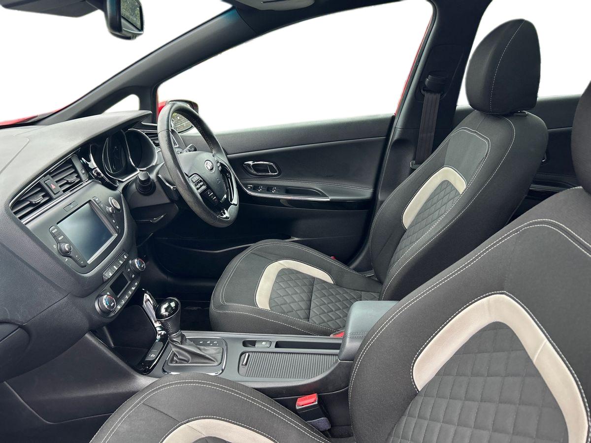 Kia Ceed Photo 2
