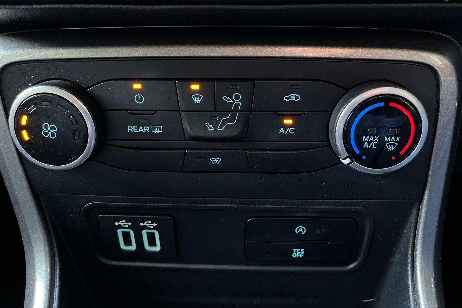 Ford ECOSPORT Photo 26